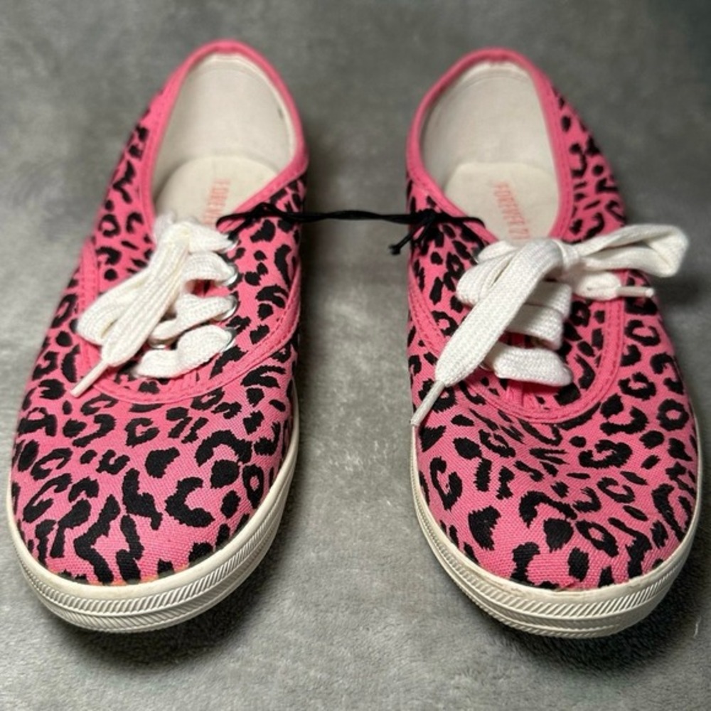 NWT Forever 21 Leopard Print Sneaker Women Sz 7 Pink Canvas Low Top Lace Up Shoe - Picture 8 of 11